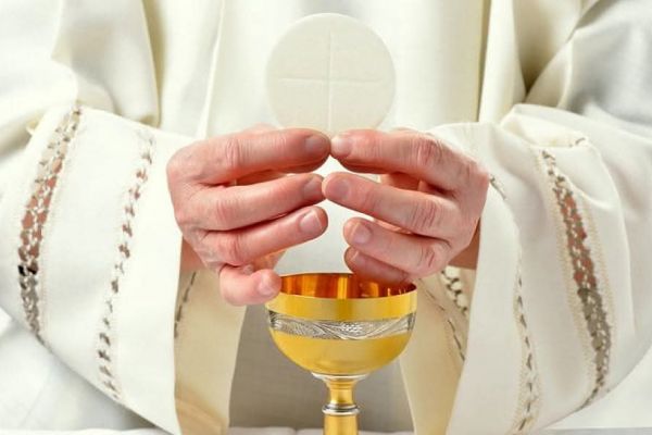 DZIĘKCZYNNA EUCHARYSTIA NA ZAKOŃCZENIE ROKU SZKOLNEGO 
